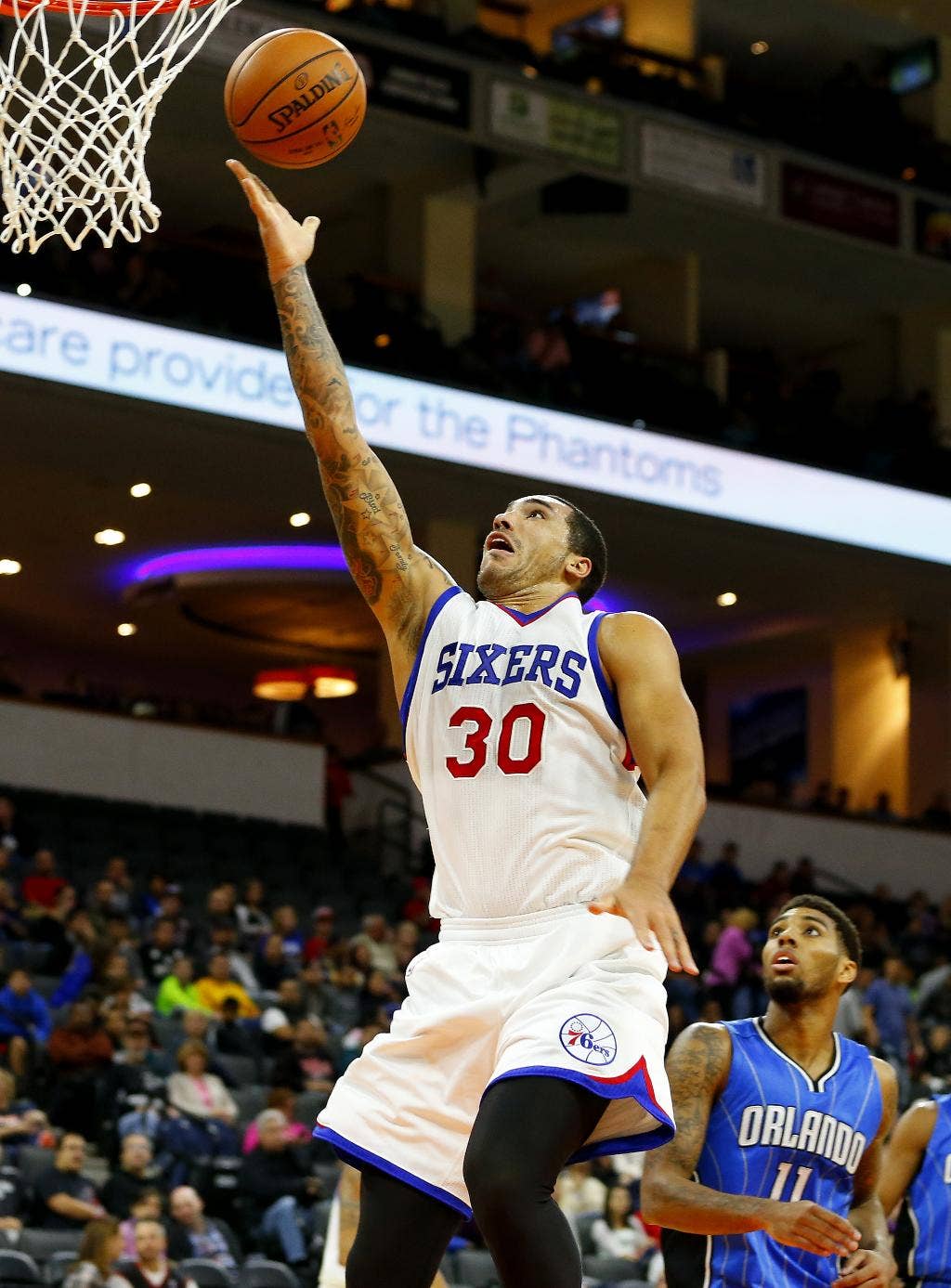 Drew Gordon scores 16 points, outshines brother Aaron to help 76ers ...