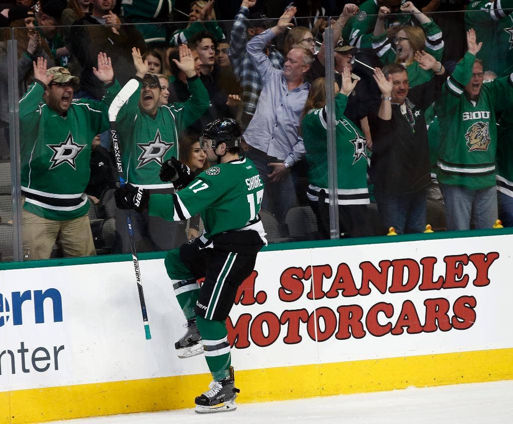 Gol Benn memecah kedudukan di urutan ke-3, Stars mengalahkan Coyotes 5-2