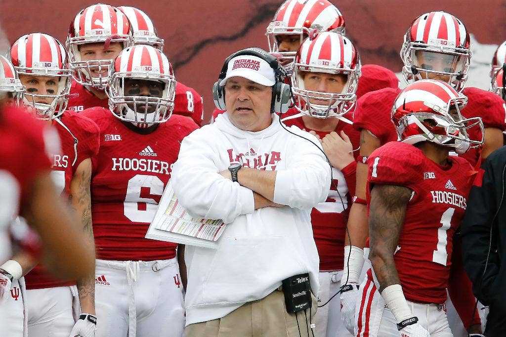 Hoosiers, Boilermakers yang berharap pertandingan trofi menang akan menjadi indikasi perbaikan