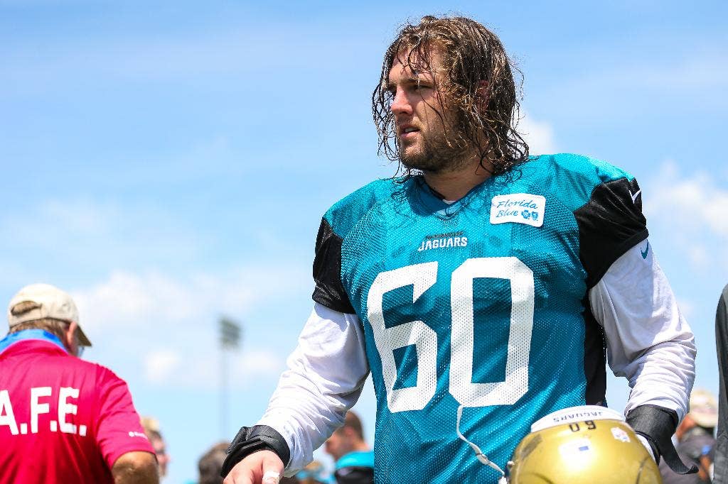 Jaguars C Mike Brewster gets chance to snap after 2-year wait behind  veteran Brad Meester