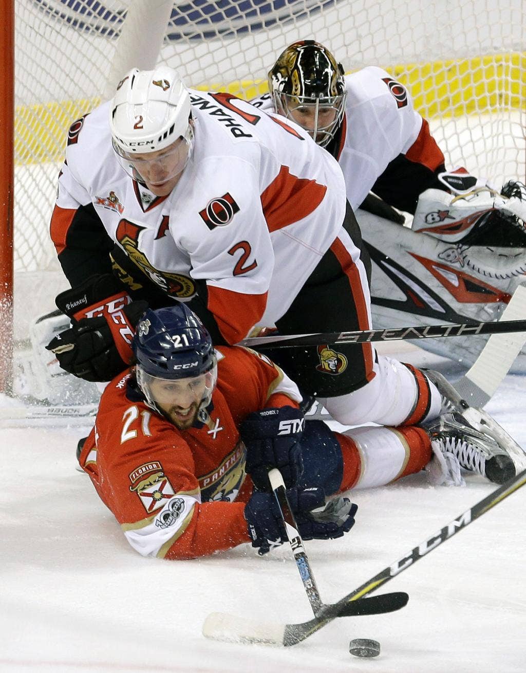 Turris, Anderson memimpin Senator menang 2-1 atas Panthers