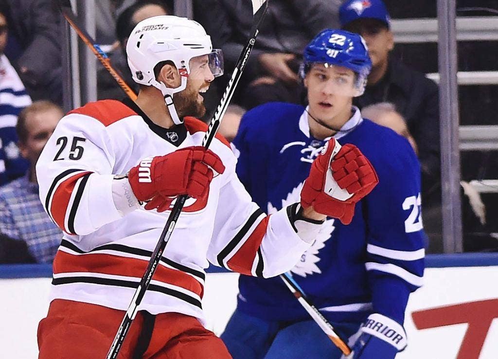 Stalberg scores SHG, Canes top Leafs for 5th straight win Fox News