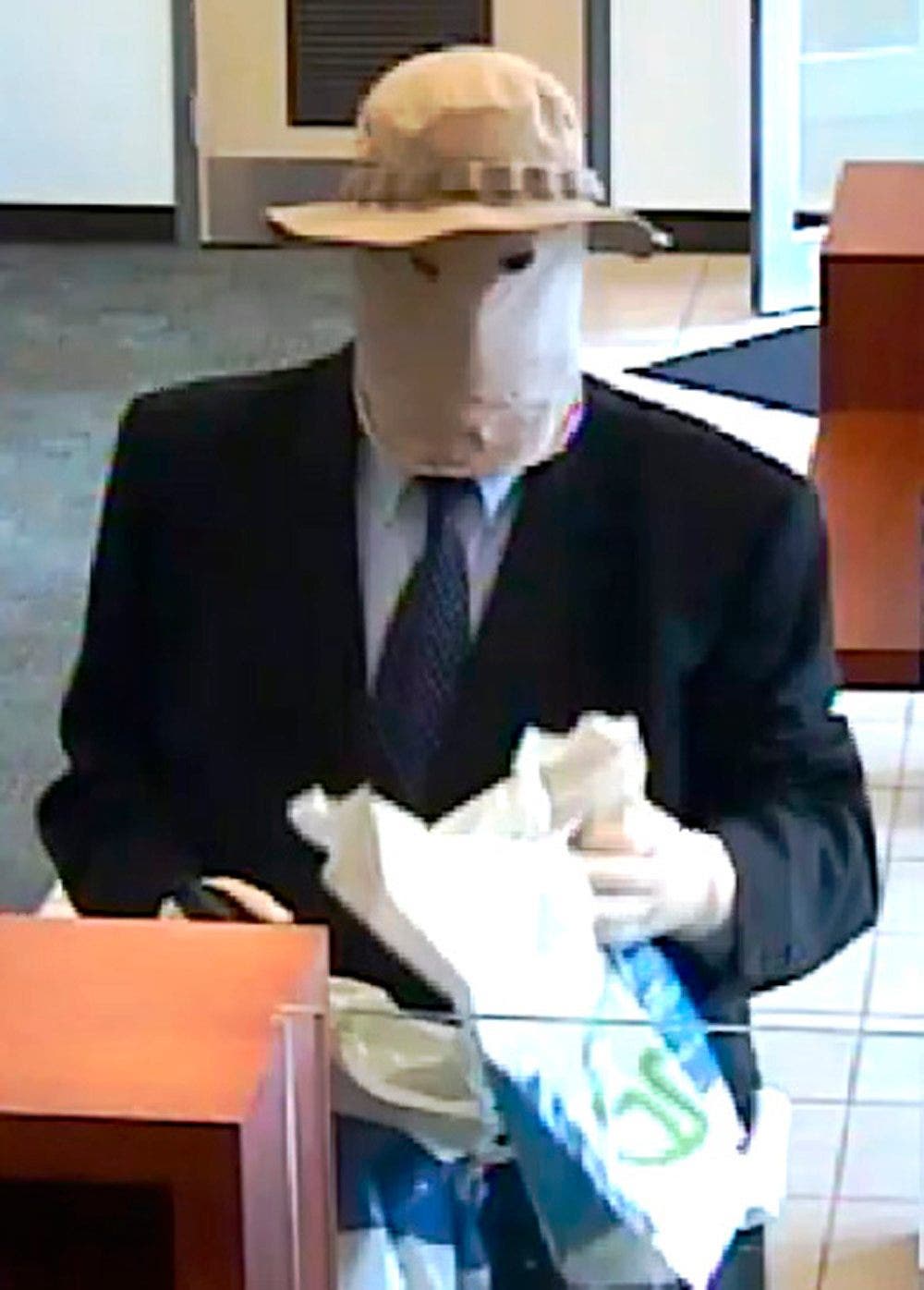 Fbi Nabs Suspected Straw Hat Bandit Serial Bank Robber Fox News 4025