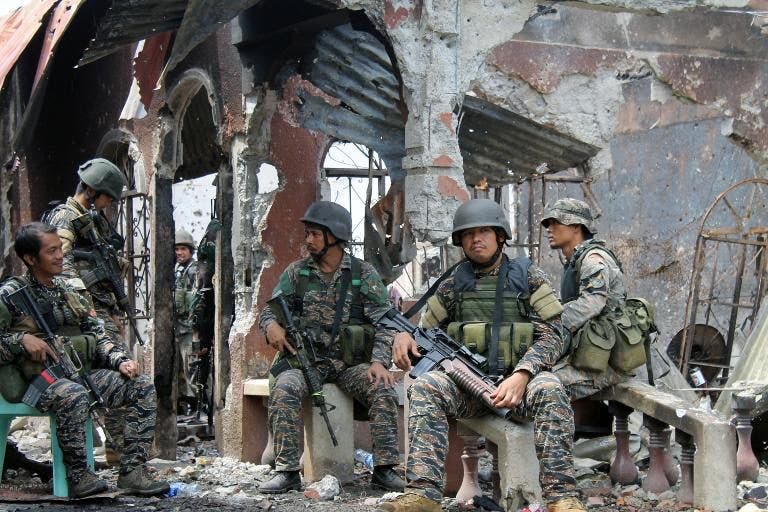 Pertempuran tersebar di kota Filipina selatan