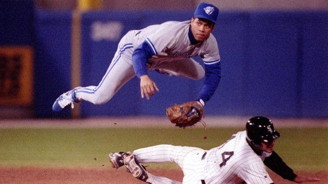 Future Hall of Famer Roberto Alomar signs free agent contract with Baltimore  Orioles