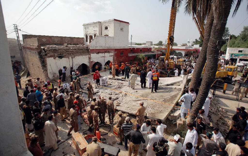 Death Toll In Suicide Bombings That Killed Pakistani Official Who ...