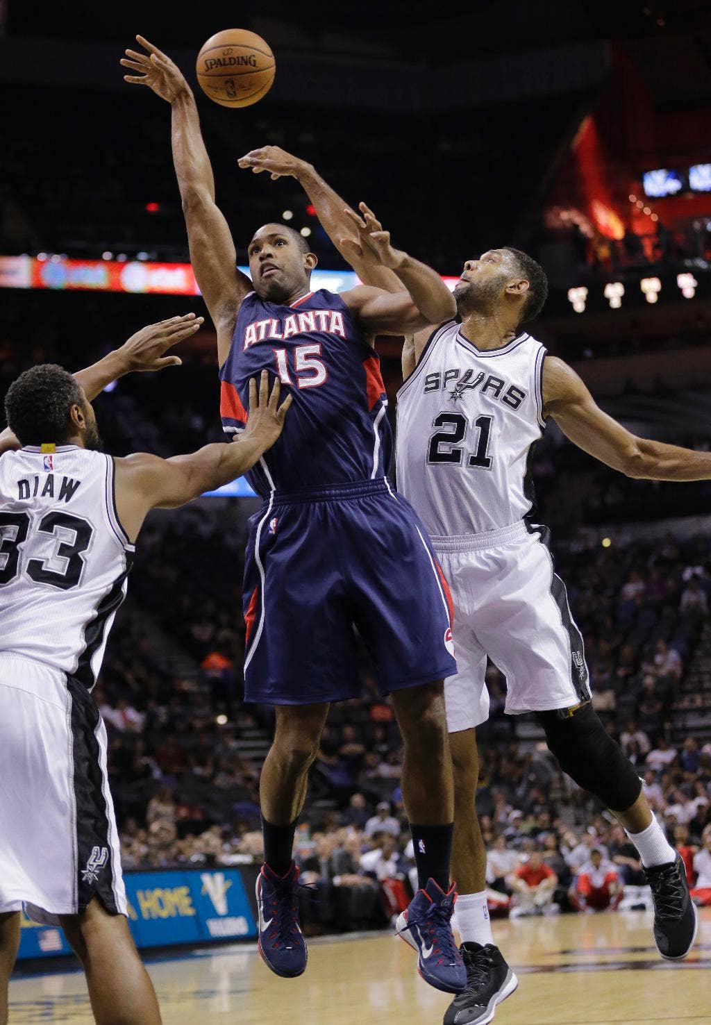 Teague scores 21 as Hawks beat Spurs 117-107 | Fox News