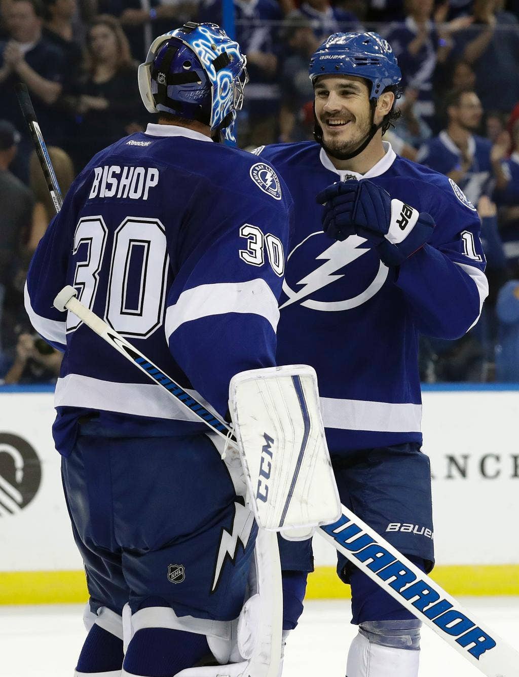 Johnson mempunyai gol lampu hijau, Lightning mengalahkan Red Wings 6-4