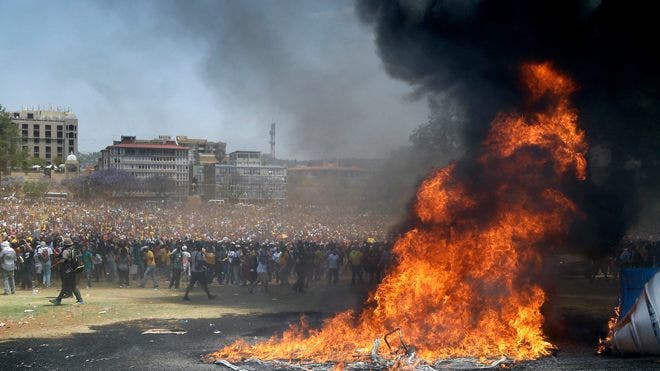 Protes mahasiswa berubah menjadi kekerasan di Afrika Selatan