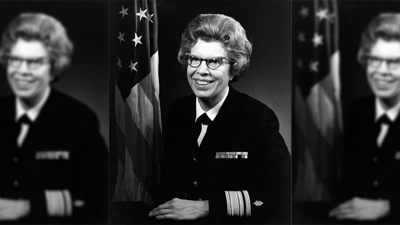 Navy S First Female Admiral Retired Rear Adm Alene B Duerk Dead At 98 Fox News
