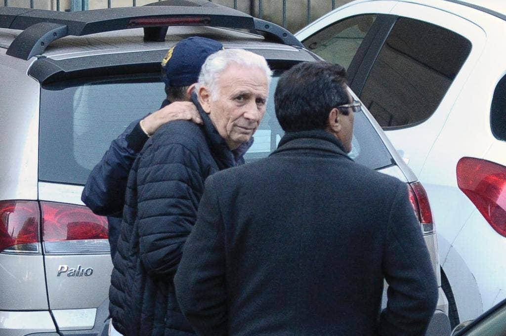 Argentine Businessmen Wanted In Fifa Scandal Turn Themselves In To