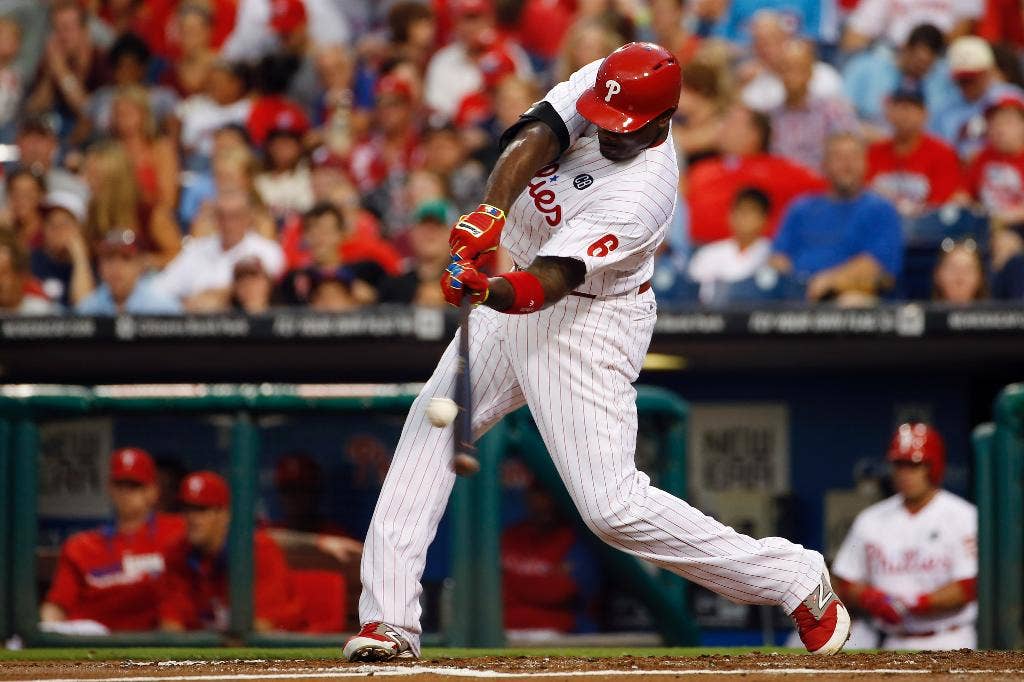 Single RBI Ryan Howard di urutan ke-15 memberi Phillies kemenangan 2-1 atas Astros