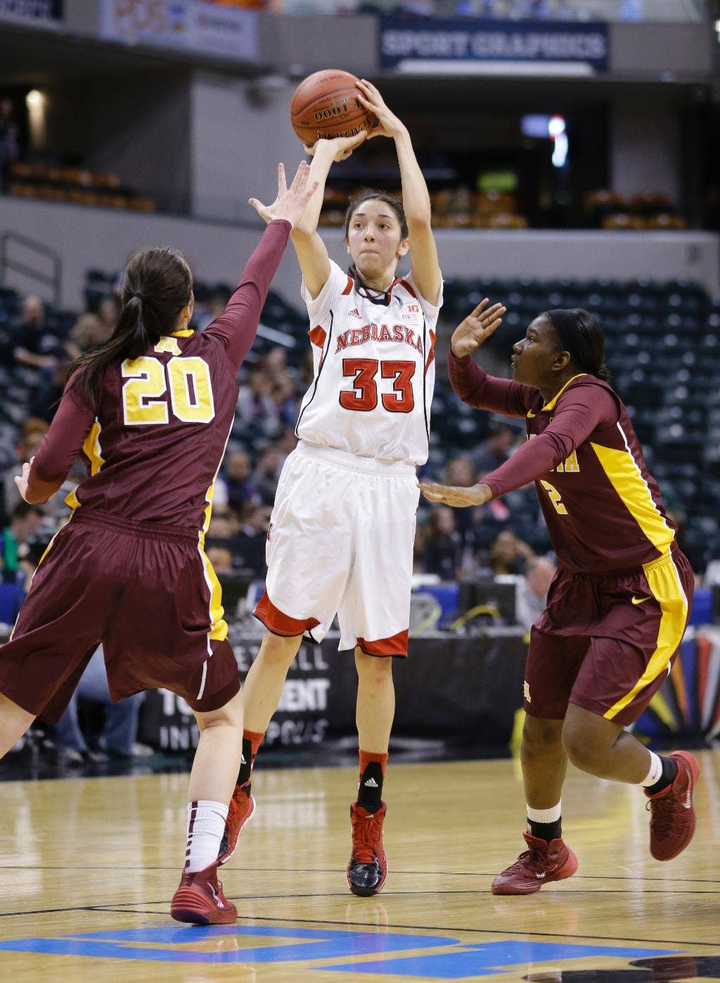 No. 16 Nebraska women beat Minnesota 8067, advance to Big 10
