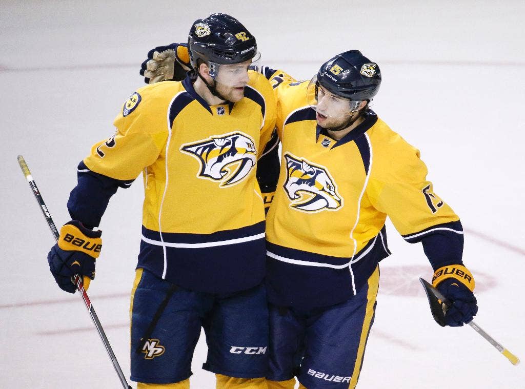 Predator mencetak dua gol di menit terakhir saat Nashville bangkit, mengalahkan Chicago Blackhawks 7-5