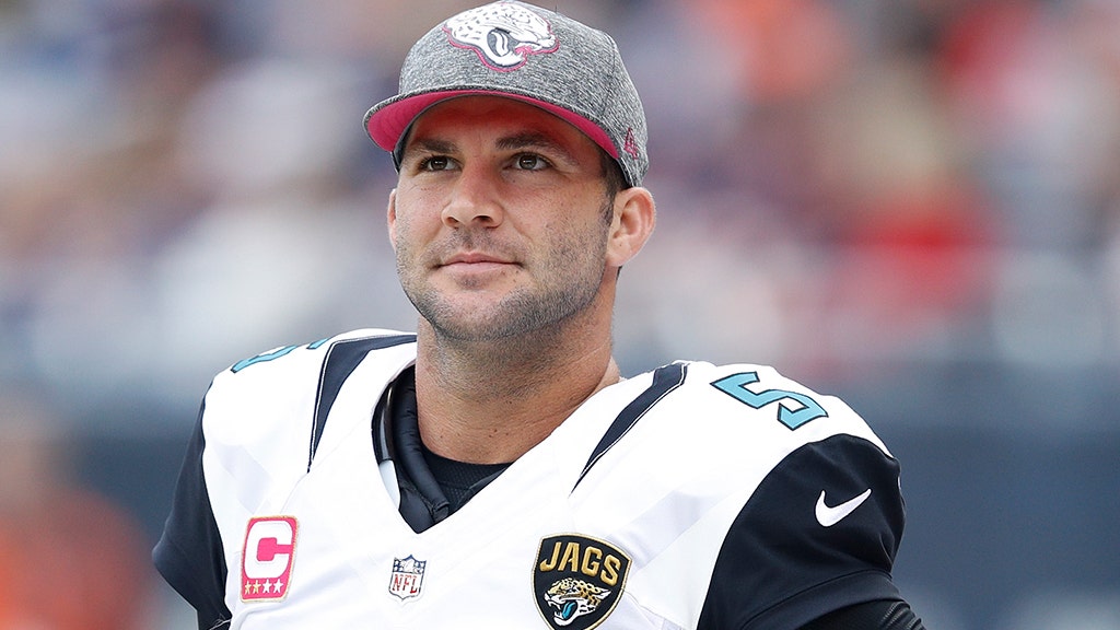 Bortles provides meals for the first responders of recent shooting