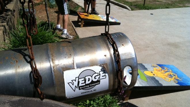 Asheville memiliki bir, selai katak, dan tempat kuliner yang serius