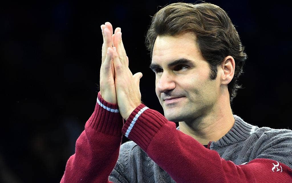 Federer mengutip final ATP dengan cedera punggung sebelum pertandingan gelar melawan Djokovic