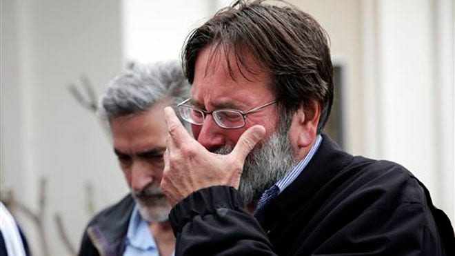 Ayah Korban Mengamuk California Memohon untuk Menghentikan Kegilaan, Komunitas Mengadakan Kewaspadaan