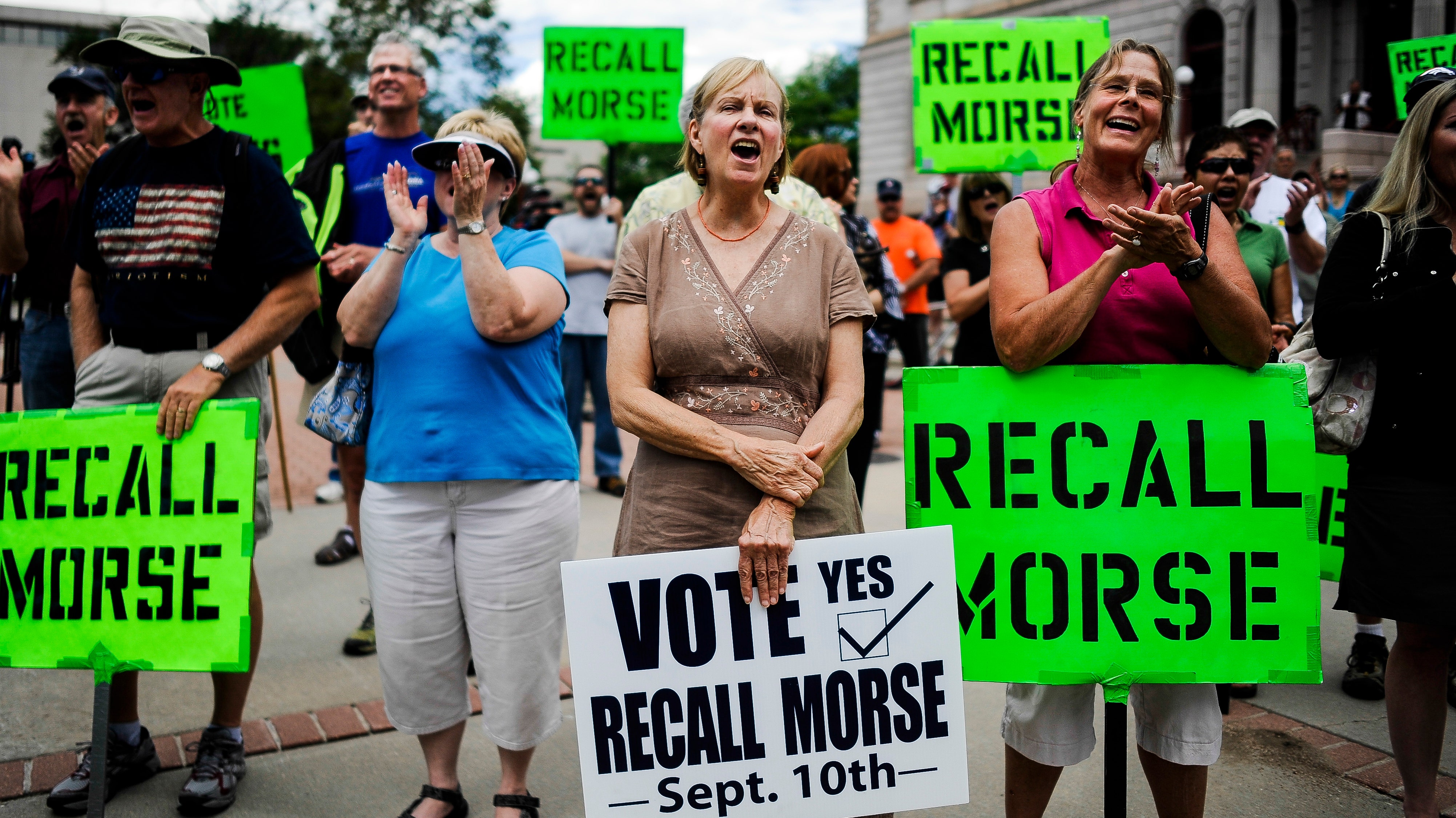 High turnouts reported in early voting for Colorado recall, amid gun