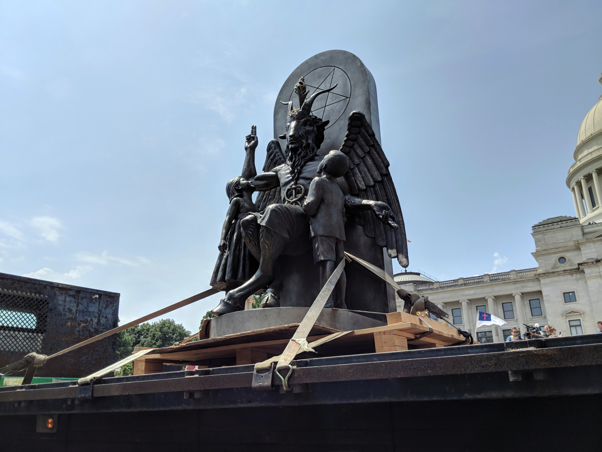 Satanic Temple brings Baphomet statue to Arkansas for rally