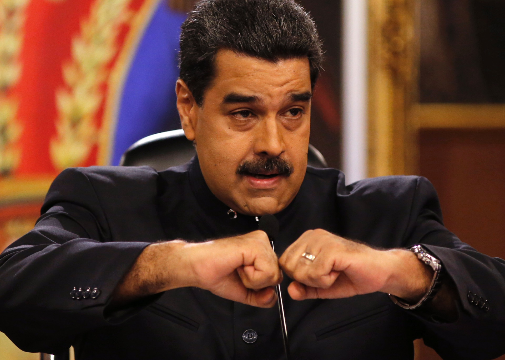Pengunjuk rasa Venezuela yang memukuli putra mantan atasan Maduro