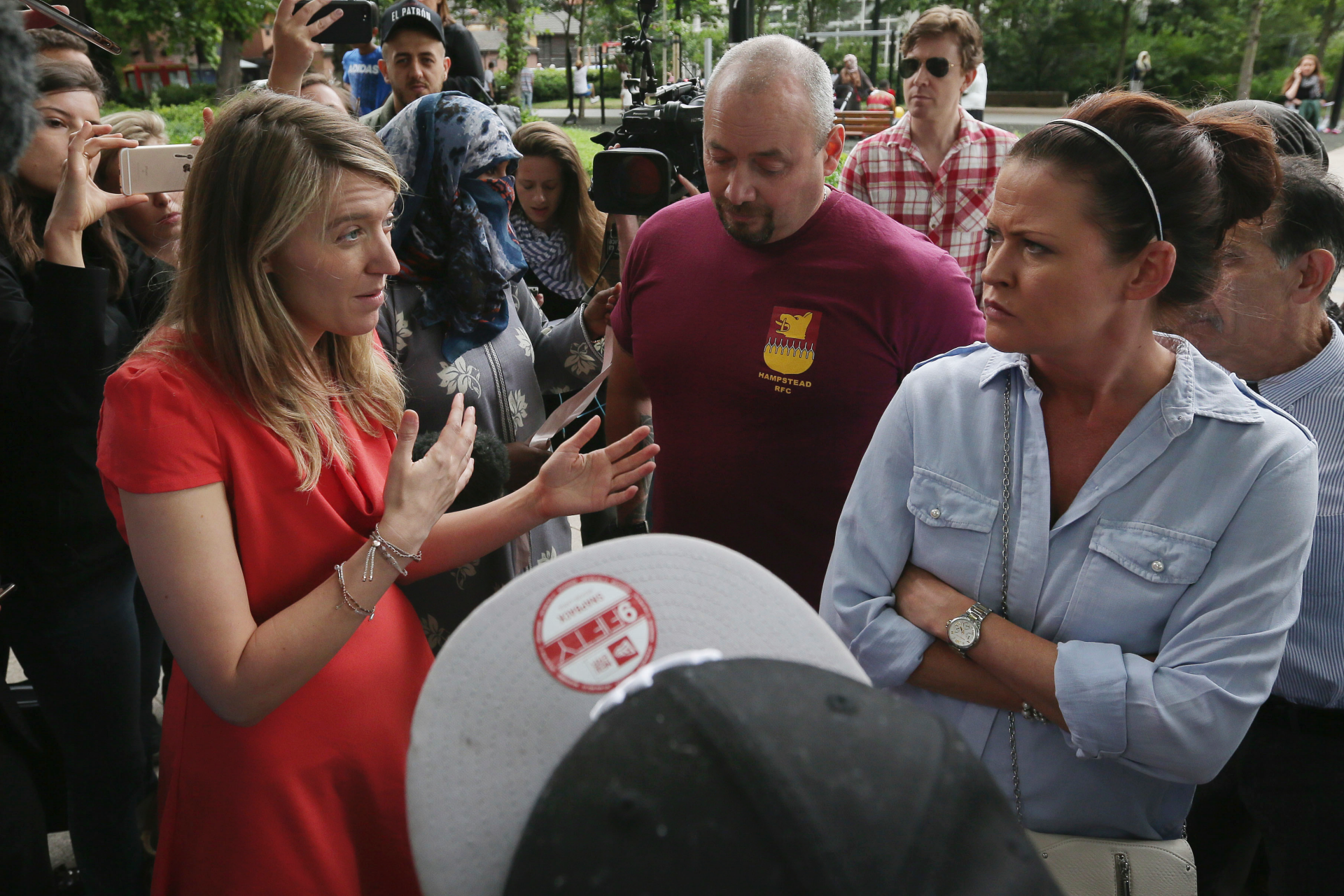 Polisi mengumumkan kemungkinan jumlah korban jiwa dalam kebakaran gedung-gedung tinggi di London