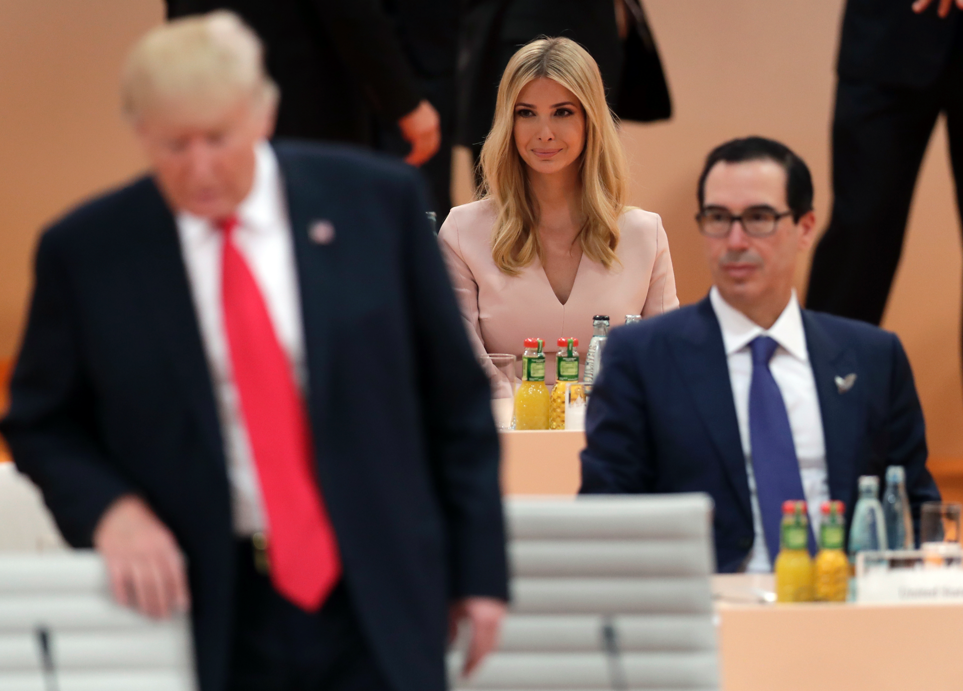 Melania dan Ivanka berperan dalam perjalanan Trump ke luar negeri