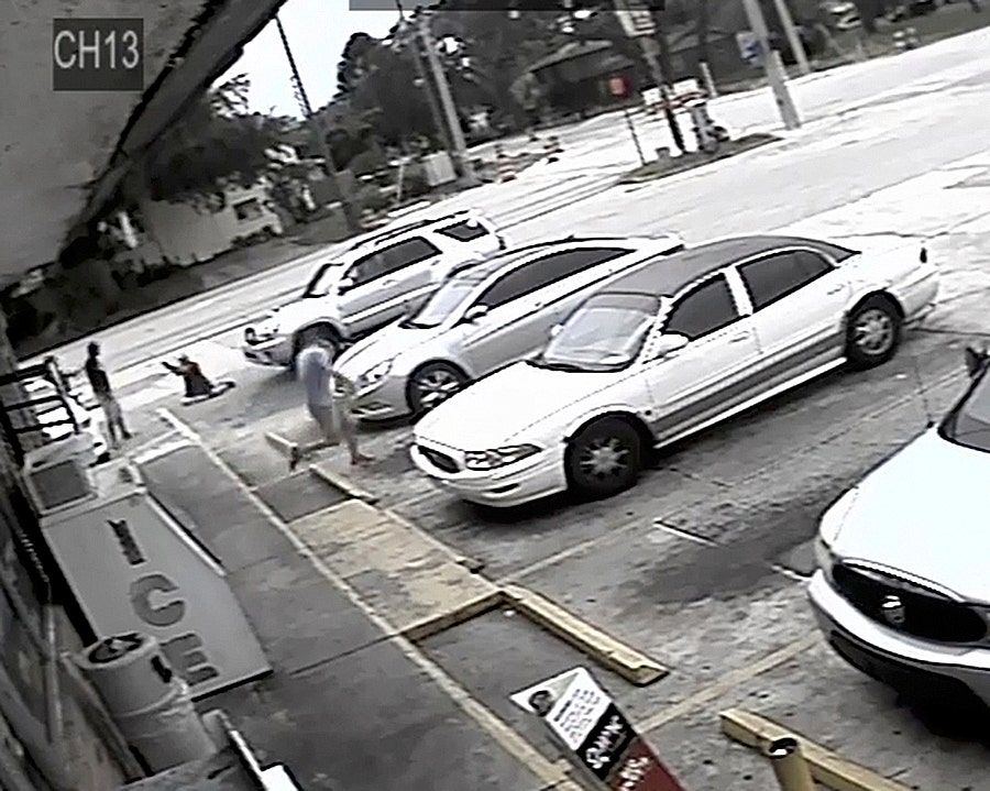Family wants gunman charged after fatal parking lot dispute | Fox News