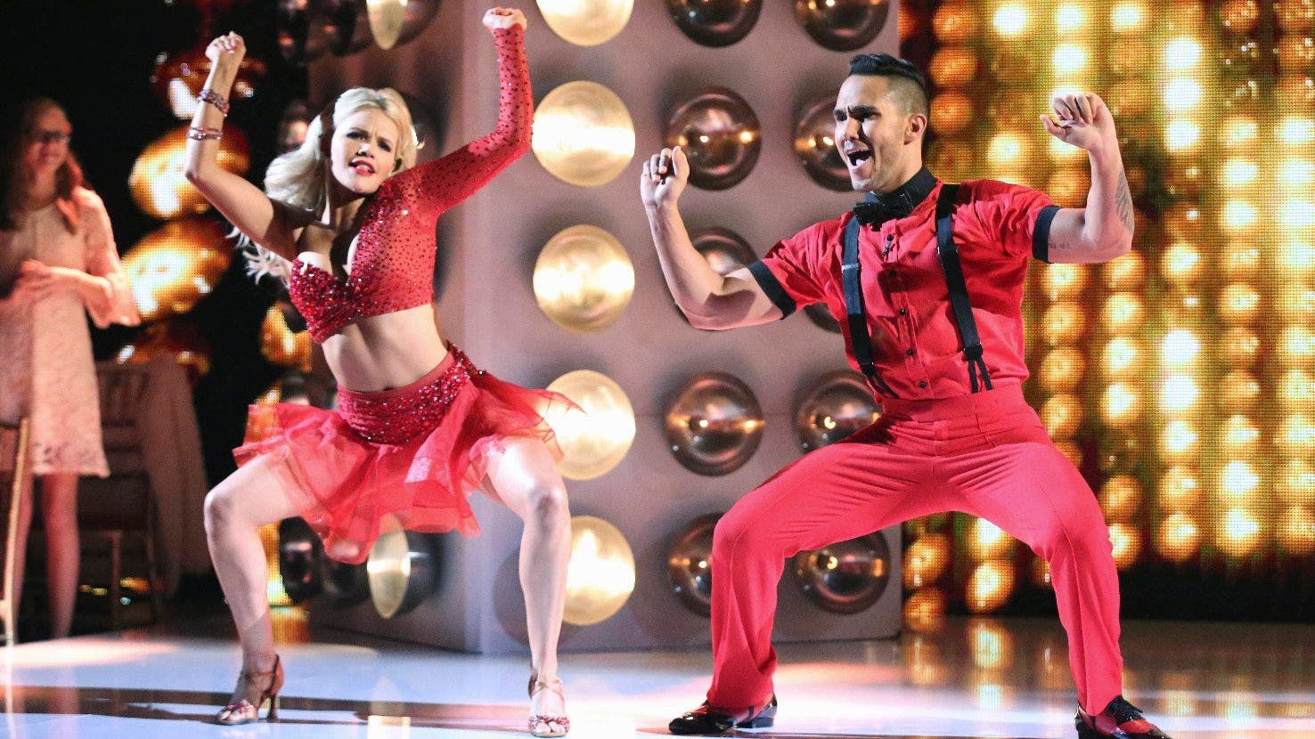dancing-with-the-stars-alexa-and-carlos-pe-avega-battle-it-out-on