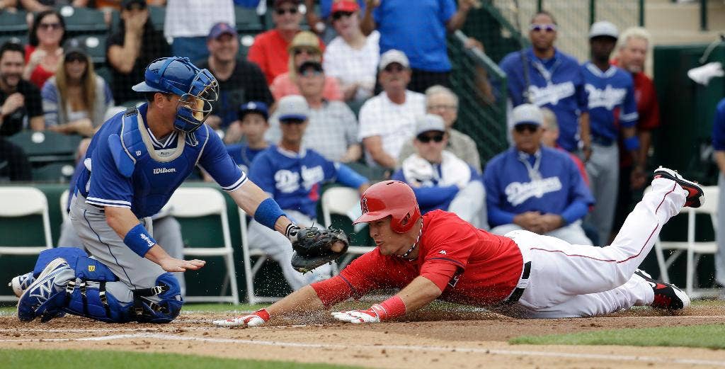 Wilson dan Haren masing-masing memiliki 4 inning penutupan, Angels dan Dodgers seri pada 4 dalam 10 inning