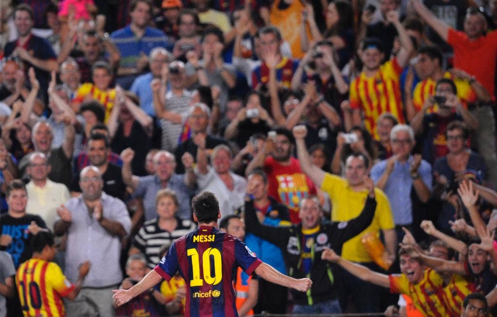 Messi menghitung dua kali untuk memulai kampanye Barcelona di Spanyol, Man United masih berjuang
