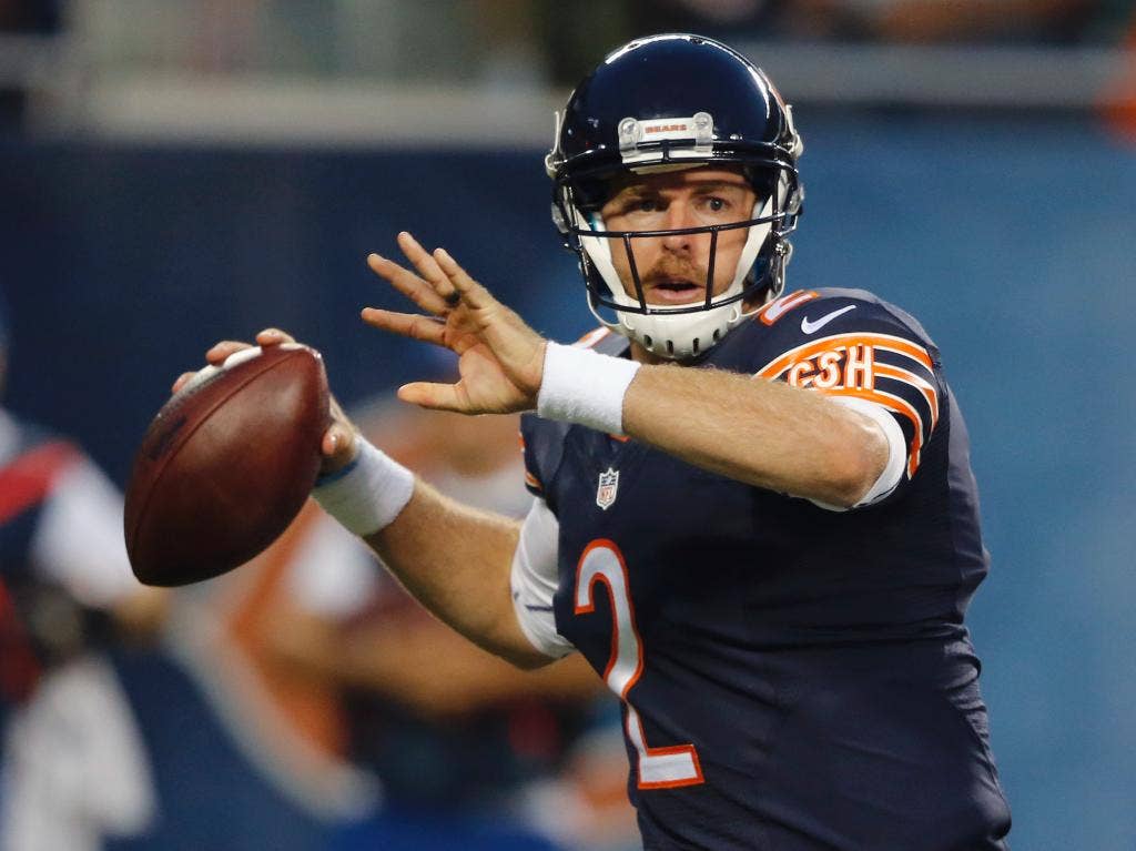 Cutler, Palmer, Clausen melempar umpan TD, Bears mengalahkan Eagles 34-28 di pembuka pramusim