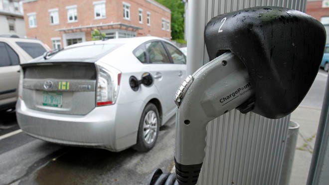 Democratic governor defends vetoing bill requiring EV charging stations in Colorado: 'Last thing we need'