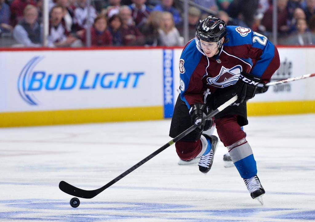 Avalanche's Nathan MacKinnon earns praise from peers as NHL's fastest