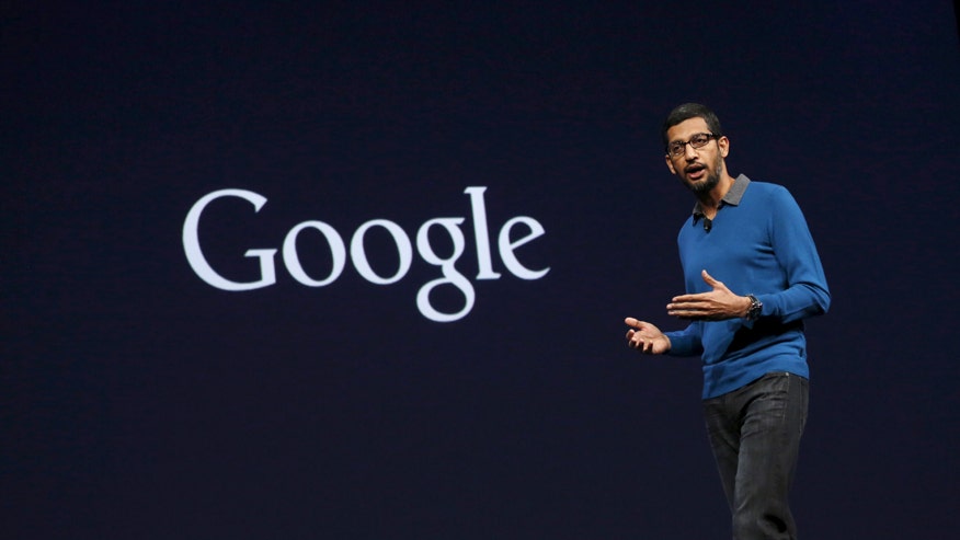 Google touts better maps, photos, watches