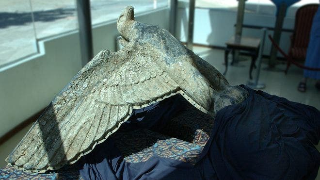 Patung raksasa Nazi menyebabkan mimpi buruk hubungan masyarakat bagi Uruguay