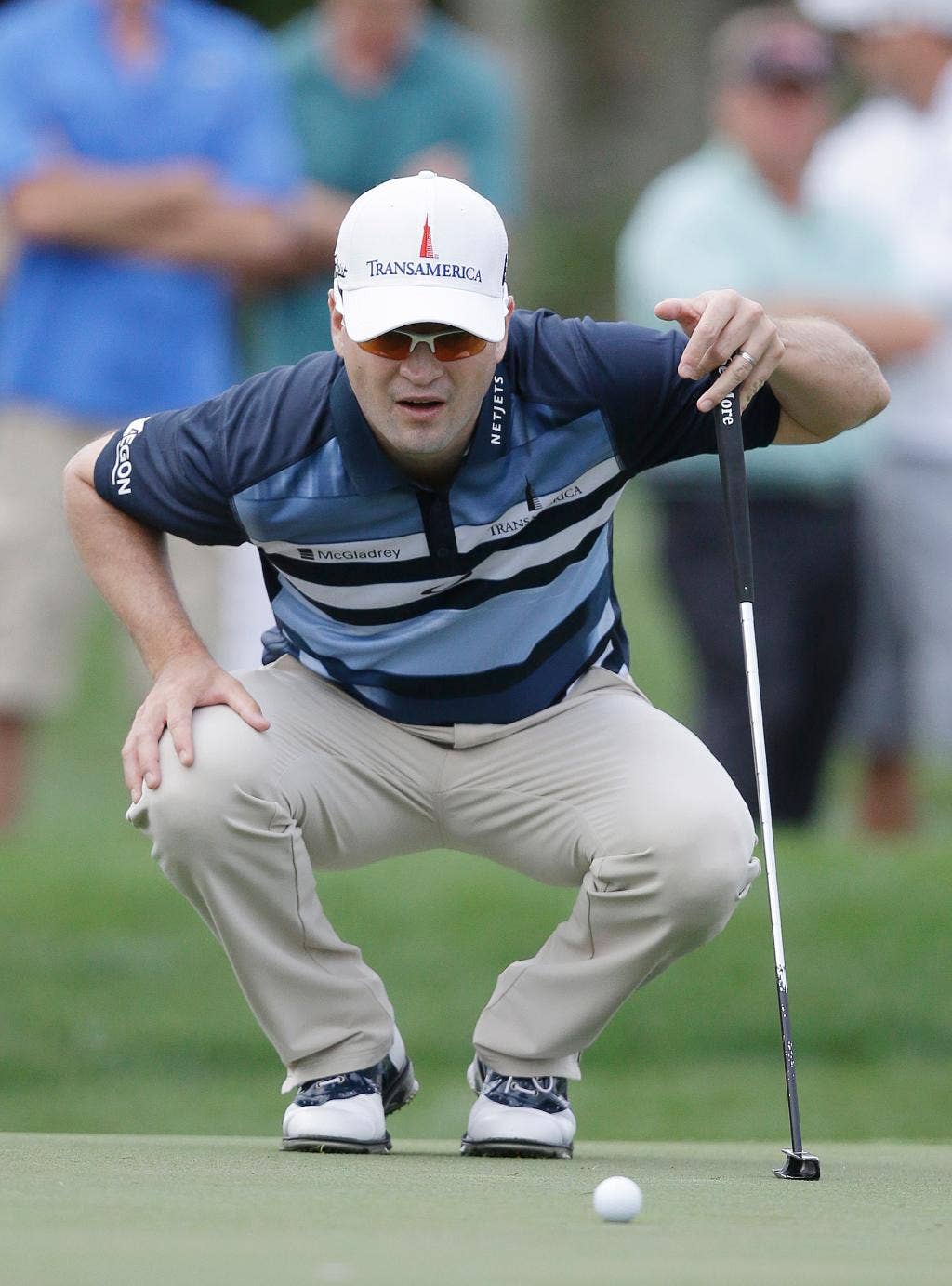 Rory McIlroy, dengan hasil yang beragam, memblokir masa lalu dan memimpin di Honda