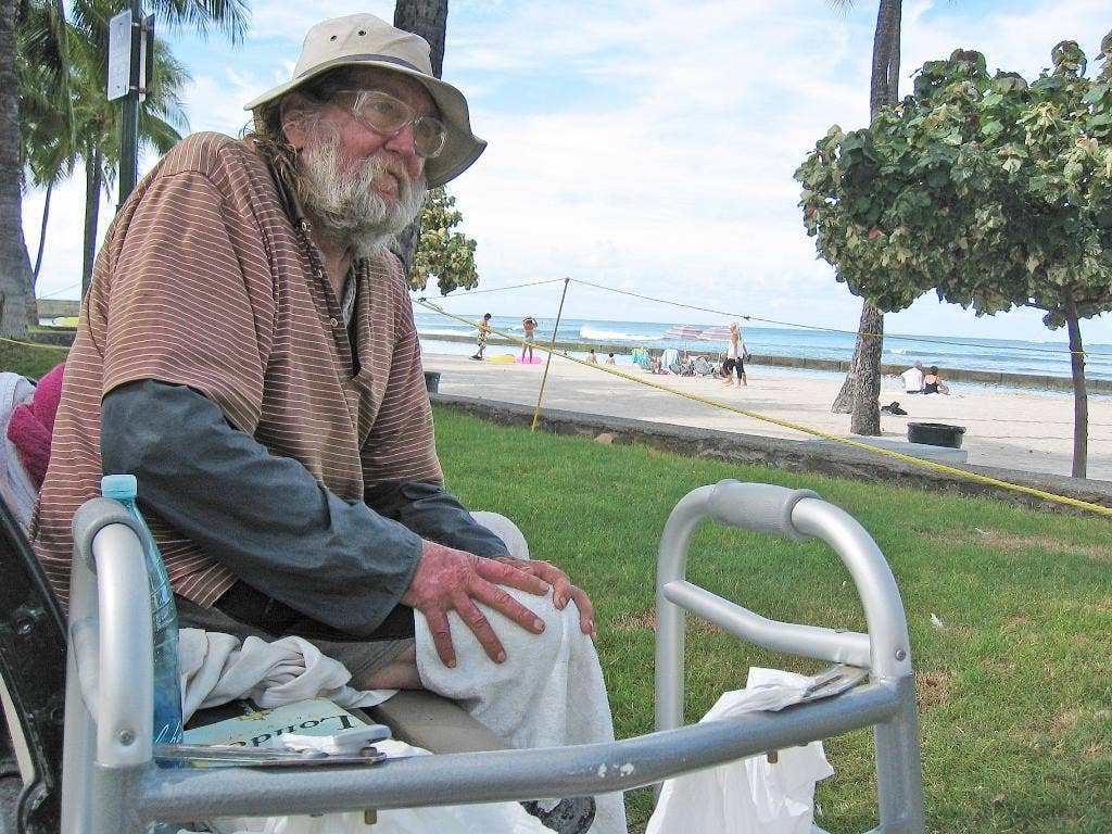 plans-aim-to-move-hawaii-s-homeless-population-out-of-tourist-meccas