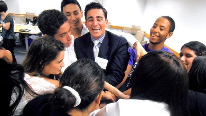 “305 Rise” Seeks to Empower Young Latino Leaders