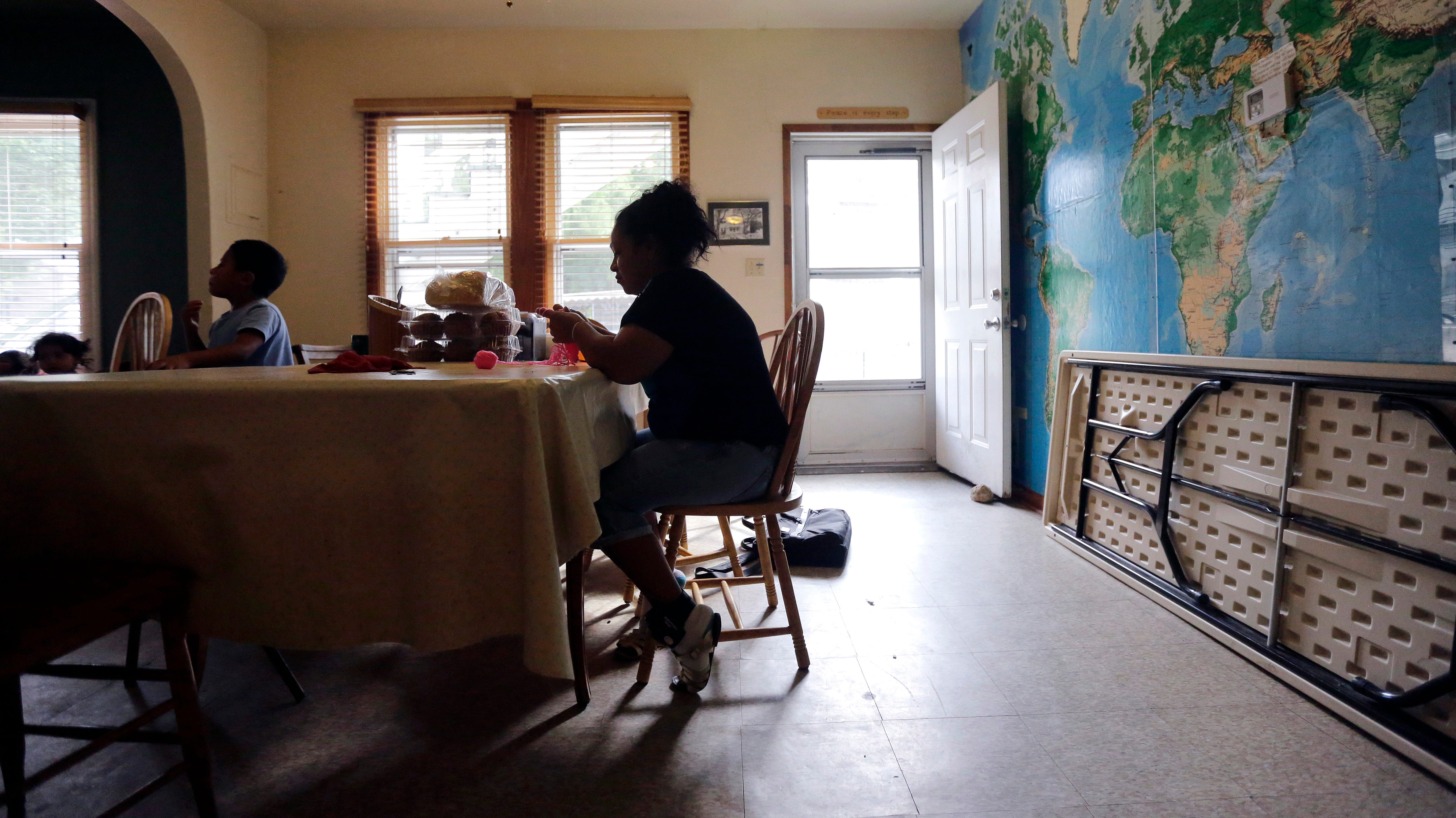 ICE Melarang Dua Pengacara Masuk Pusat Penahanan Keluarga Karena Perselisihan Akses Imigran Meningkat