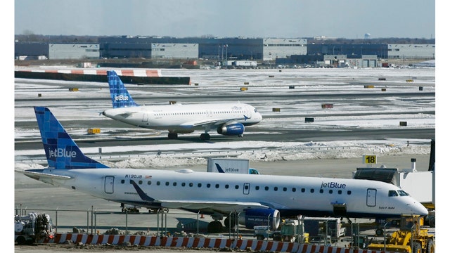 JetBlue flight makes emergency landing at Tampa Airport after sudden ‘drop in altitude’ injures passengers JetBlue flight makes emergency landing at Tampa Airport after sudden ‘drop in altitude’ injures passengers