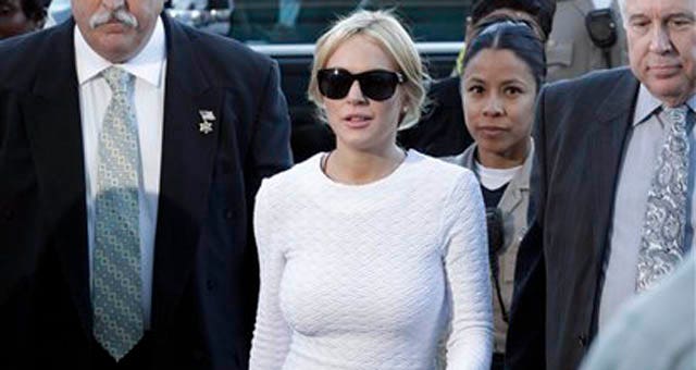 Lindsay Lohan Pleads Not Guilty; Judge Tells Her 'Don't Push Your Luck ...