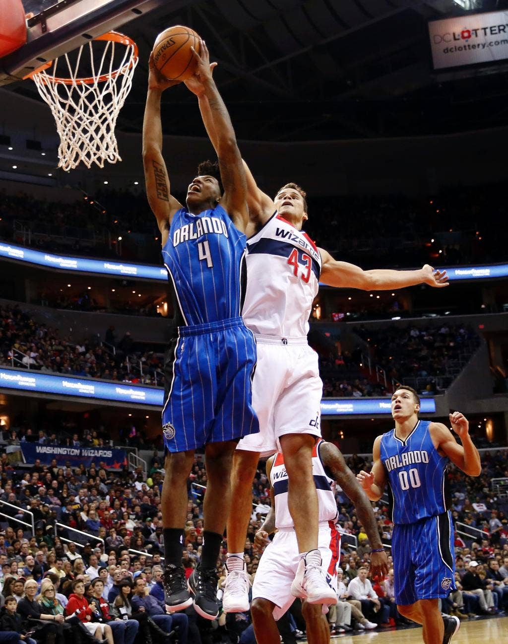 Pemain cadangan memberikan semangat saat Wizards menang ketiga berturut-turut, 98-93 atas Magic