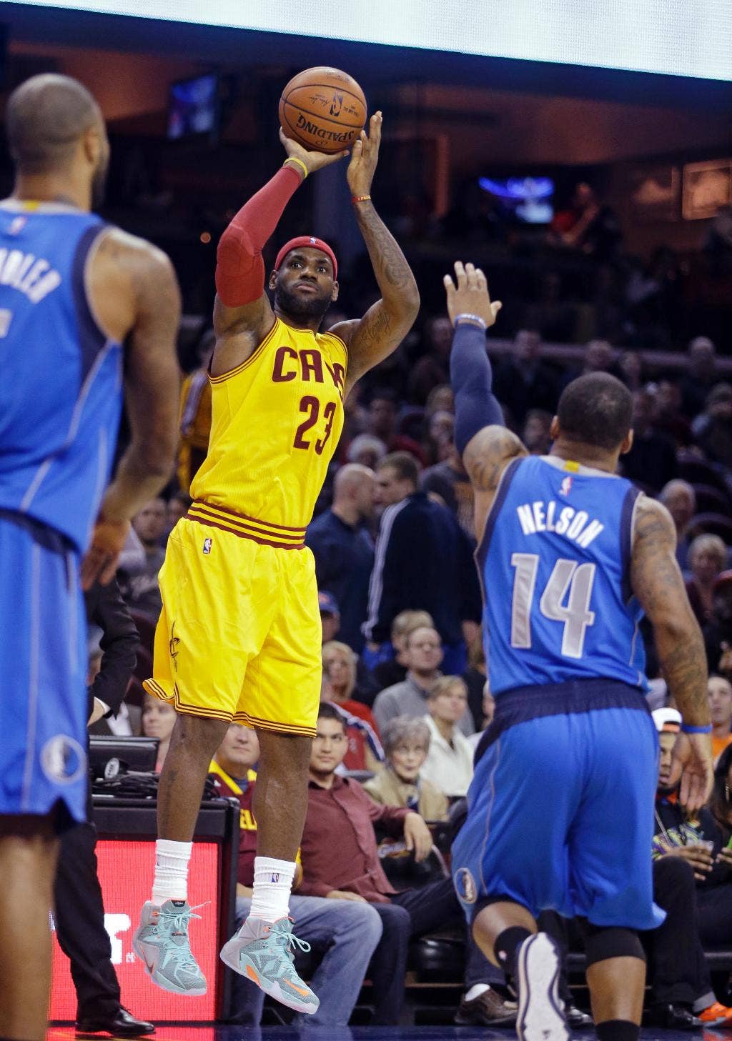 Parsons, Nelson mencetak 19 gol saat Mavericks mengalahkan Cavs 108-102, kekalahan eksibisi pertama Cleveland