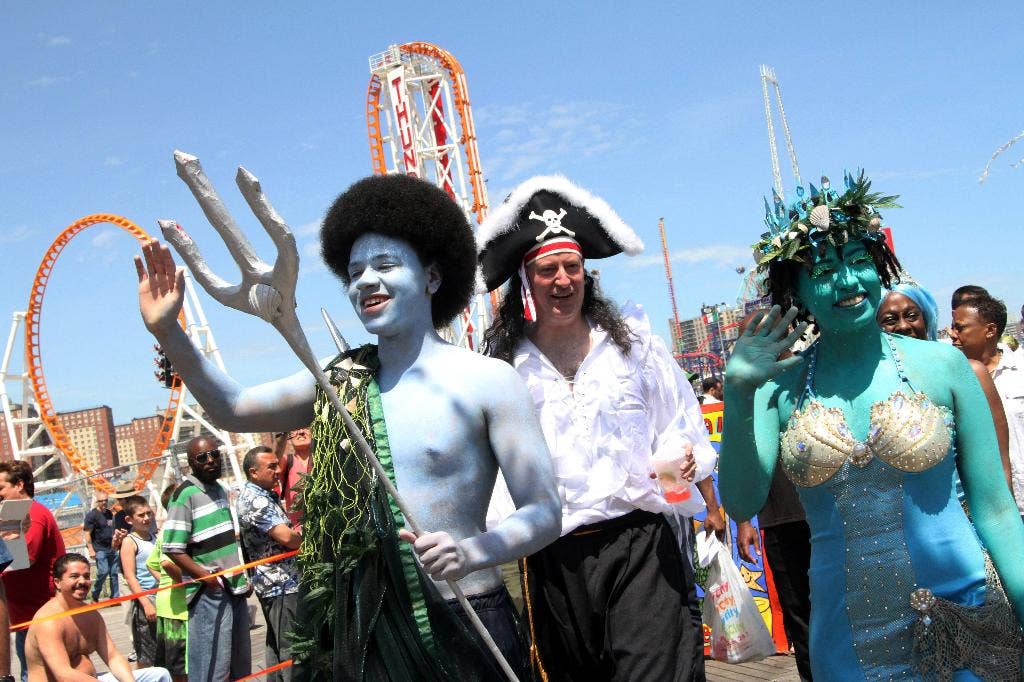 Парад русалок в нью йорке фото