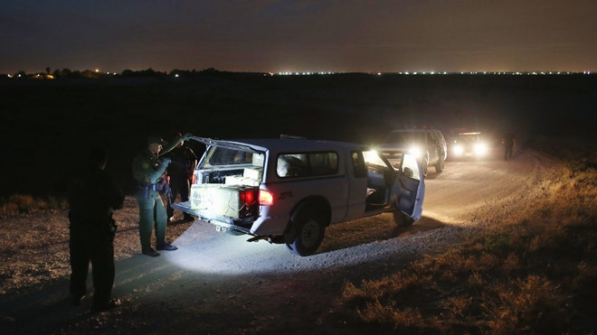 4 Mexican migrants en route to U.S. suffocate to death in back of truck ...