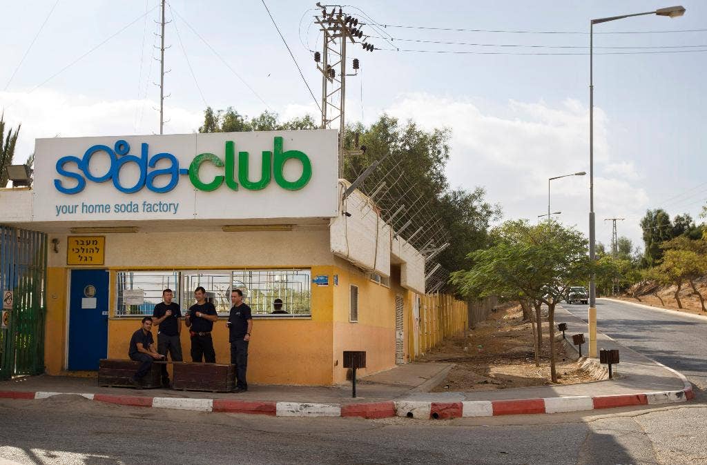 SodaStream To Move Its West Bank Factory Criticized By Activists To sodastream-to-move-its-west-bank-factory-criticized-by-activists-to