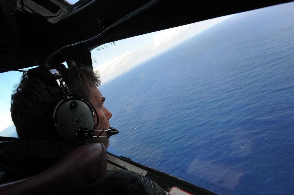 Tracing route of debris back across Indian Ocean to find Flight 370