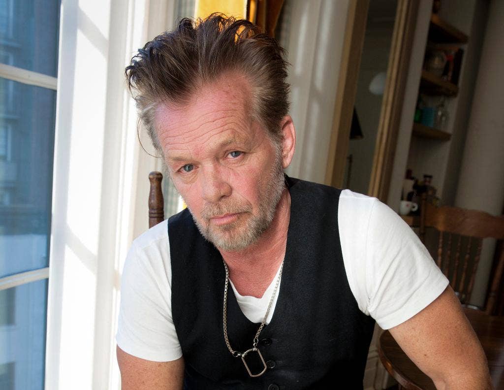 Buatlah musik sesuai usia dengan mantan bintang rock John Mellencamp