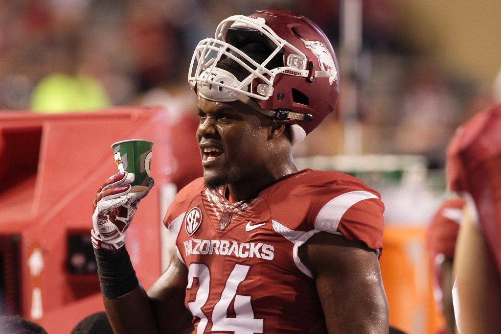 Defensive Surge Sparks Arkansas' 3rd Straight Blowout Win; Big Surprise ...